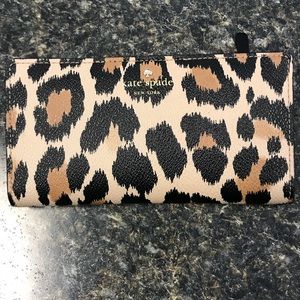 Like new Kate Spade Cheetah Wallet